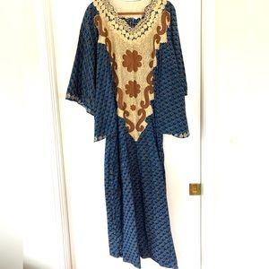 Vintage cotton caftan with embroidery from Ghana